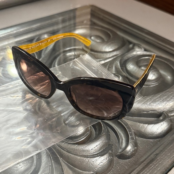 Kate Spade Jakalyn Cat Eye Black and Gold Glitter Sunglasses - Picture 4 of 11